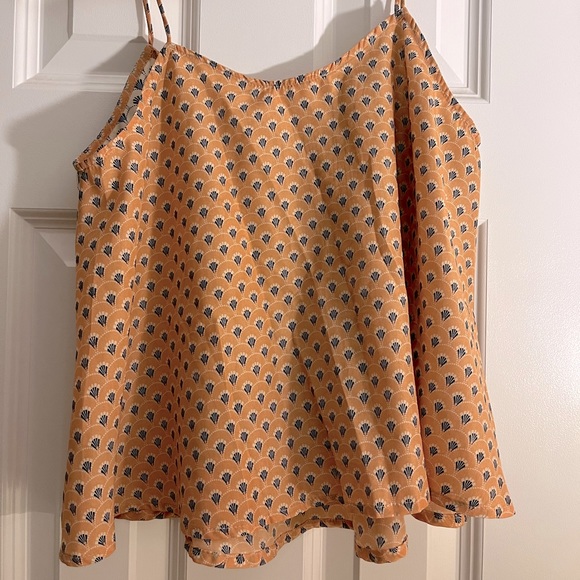 Silky Patterned Elodie Peach Tank Top - Picture 4 of 4